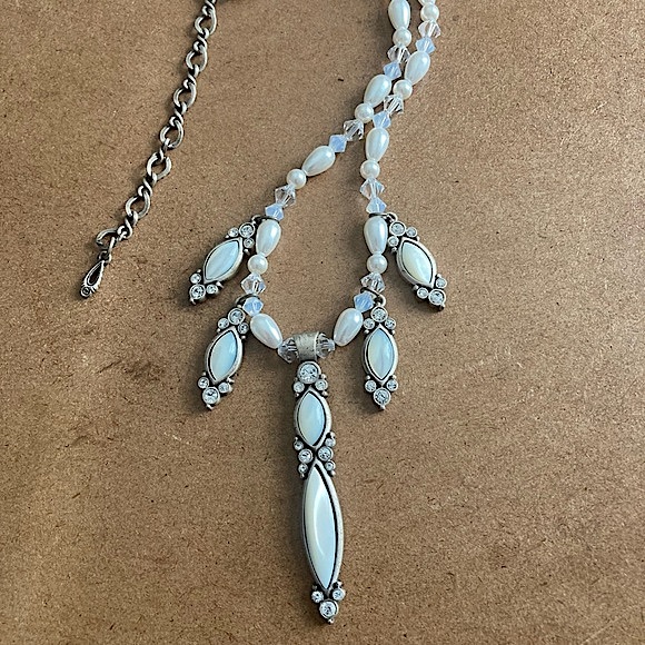 MYKA Statement Necklace - Picture 5 of 9